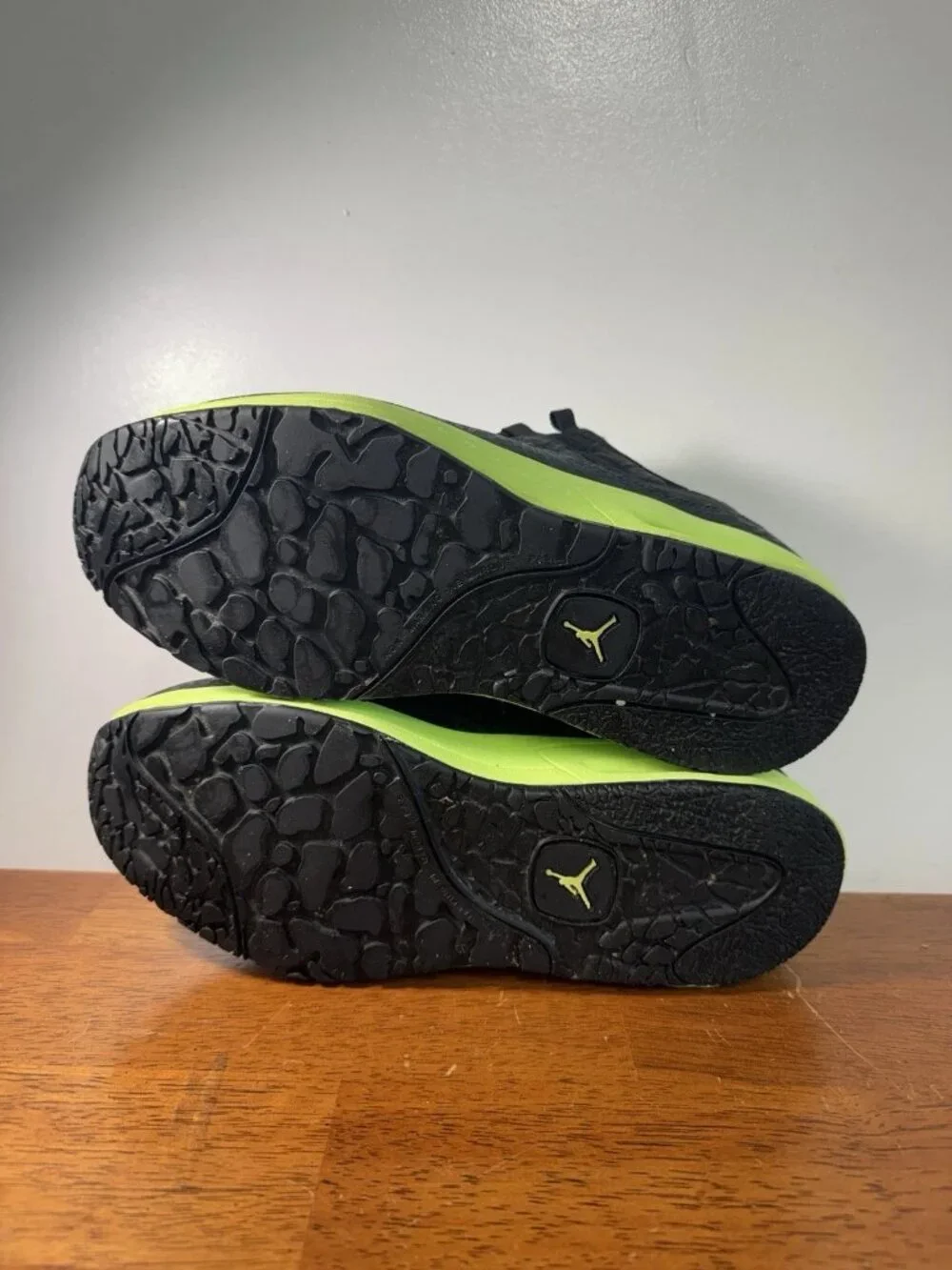 Air Jordan CMFT Viz Air 11 GS 6.5Y Black Volt 428833-002 Vintage